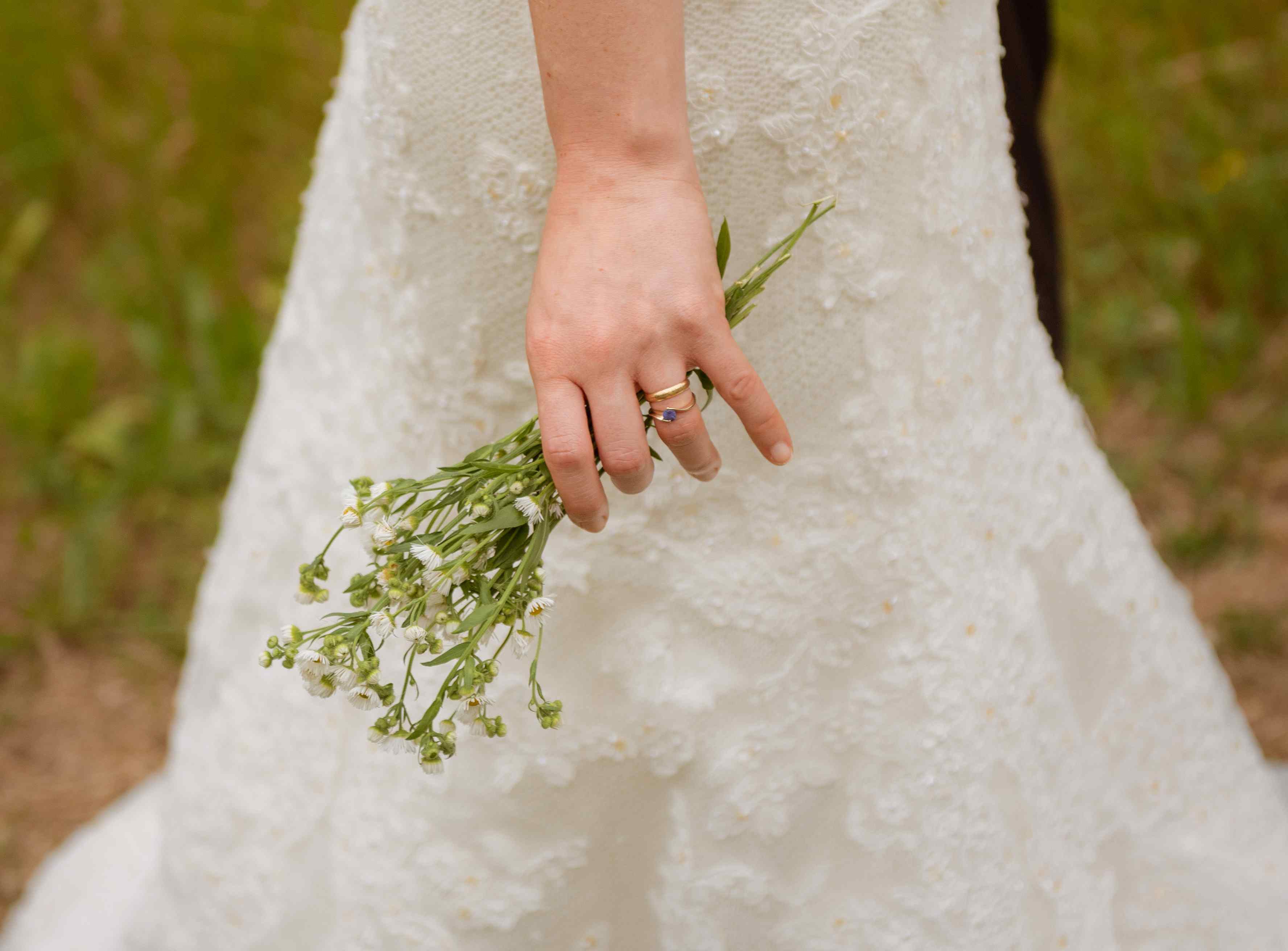 sposa dettaglio bouquet
